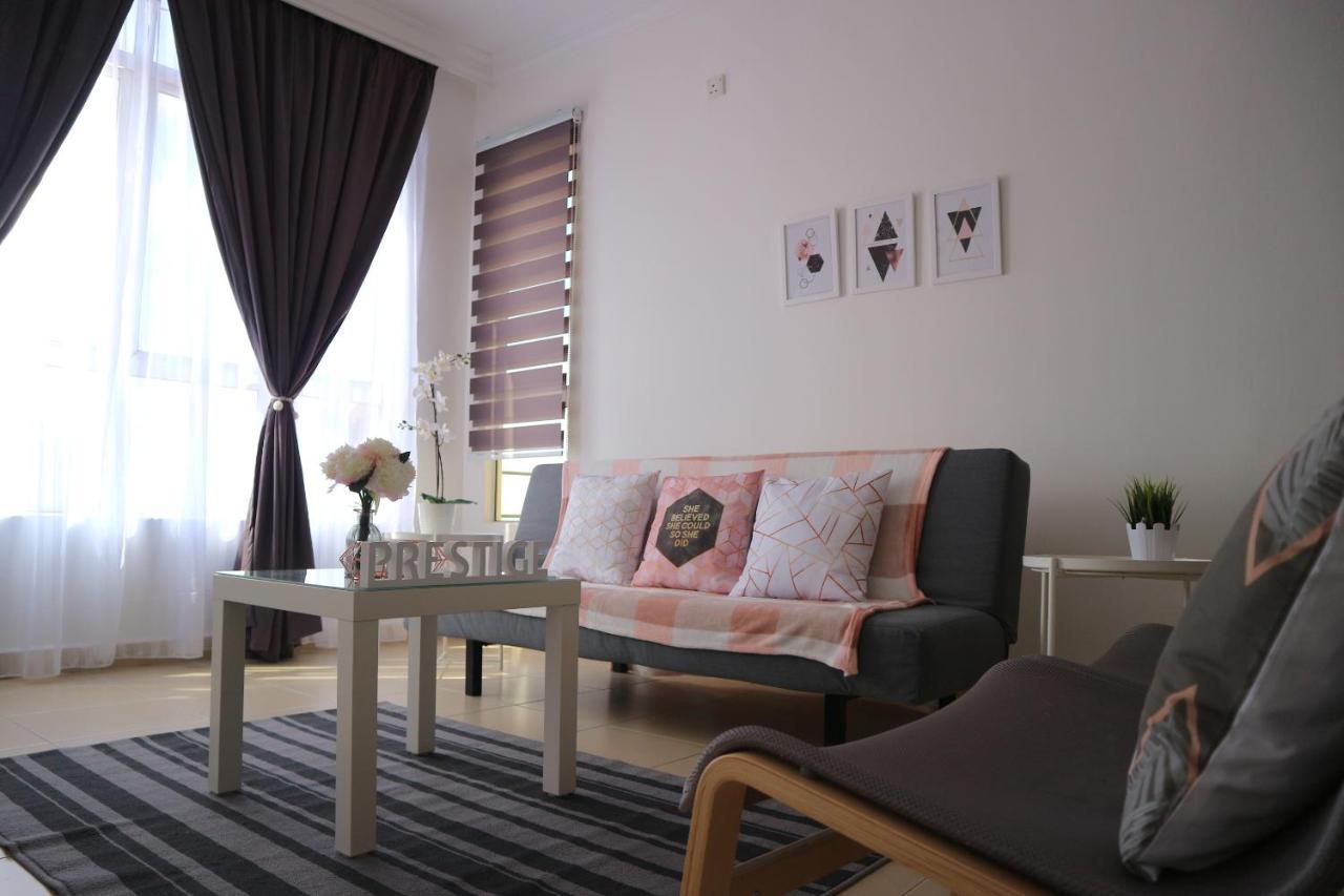 Prestige Pelangi Riverside'S Home Kota Bahru Luaran gambar